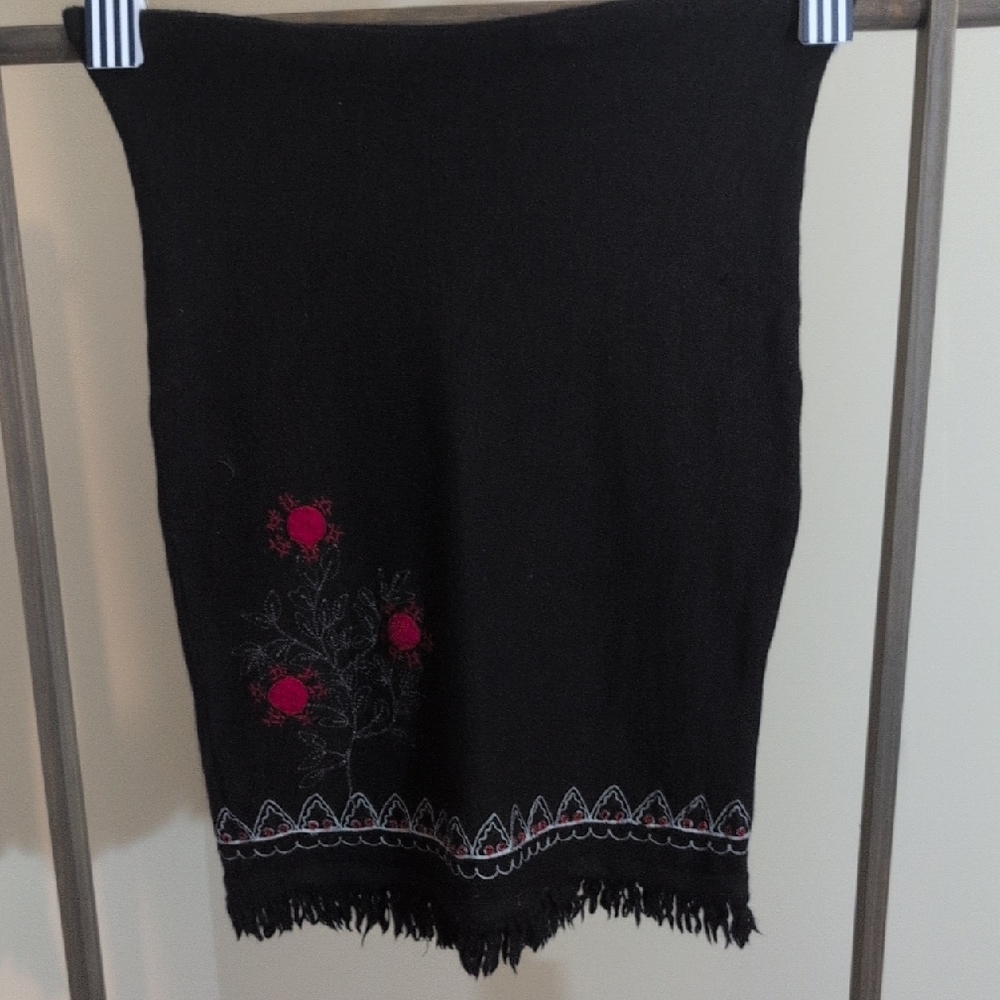 Henna | Black Wool Skirt with Red Floral Embroidery